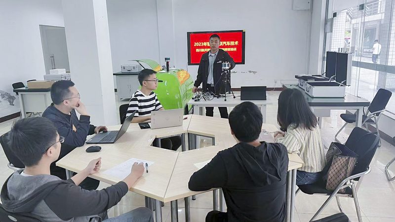 小标题：了解自考本科考研背景