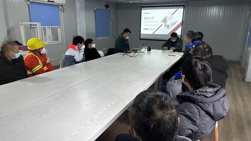 小标题：编程教育的兴起