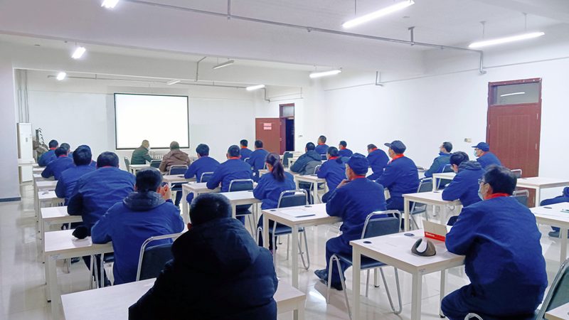 成都焊工培训学校选校指南：四大关键要素解析